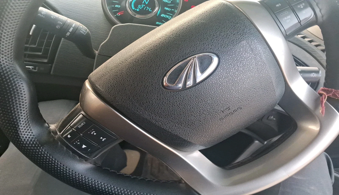 2020 Mahindra XUV500 W7, Diesel, Manual, 92,174 km, interior