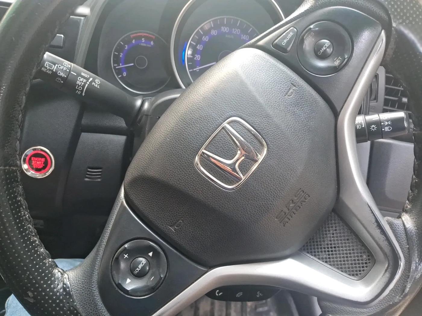 2017 Honda WR-V 1.5L I-DTEC VX MT, Diesel, Manual, 81,762 km, interior