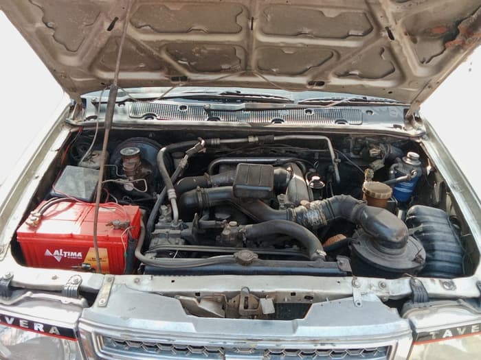 2011 Chevrolet Tavera NEO 2 LS B2 7 STR, Diesel, Manual, 1,96,658 km, exterior