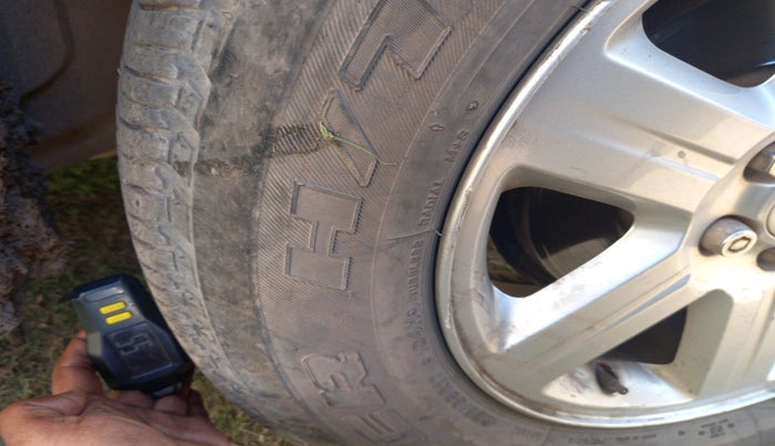 2014 Landrover Freelander 2 TD4 SE, Diesel, Automatic, 1,74,271 km, tyre