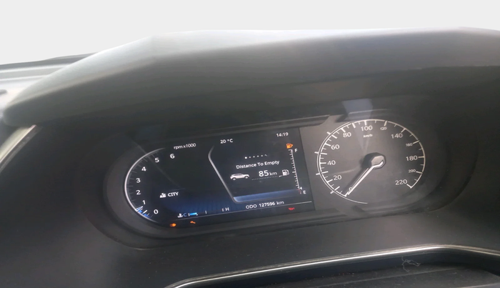 2019 Tata Harrier XZ 2.0L, Diesel, Manual, 1,27,596 km, interior