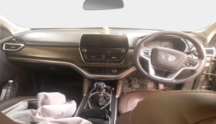 2019 Tata Harrier XZ 2.0L, Diesel, Manual, 1,27,596 km, interior
