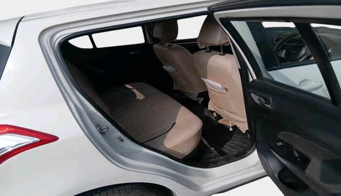 2016 Maruti Swift VXI, Petrol, Manual, 2,84,342 km, interior