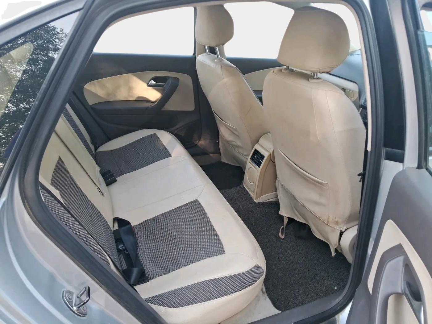 2013 Volkswagen Vento COMFORTLINE DIESEL 1.6, Diesel, Manual, 92,993 km, interior