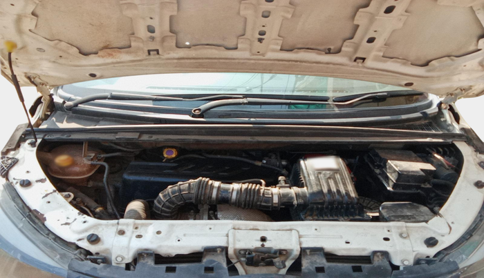 2019 Mahindra MARAZZO M6 8 STR, Diesel, Manual, 70,458 km, exterior