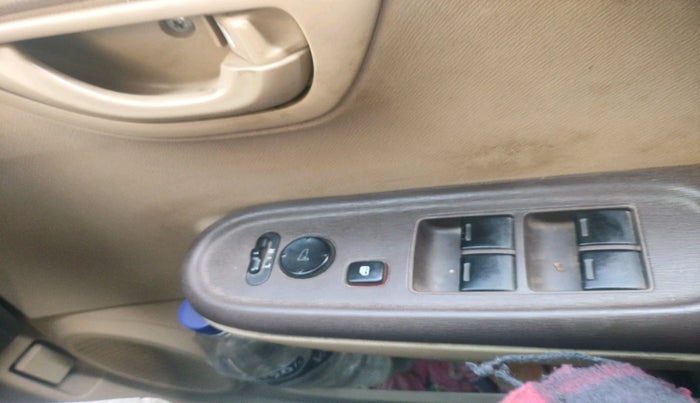 2013 Honda Brio S MT, Petrol, Manual, 80,377 km, interior