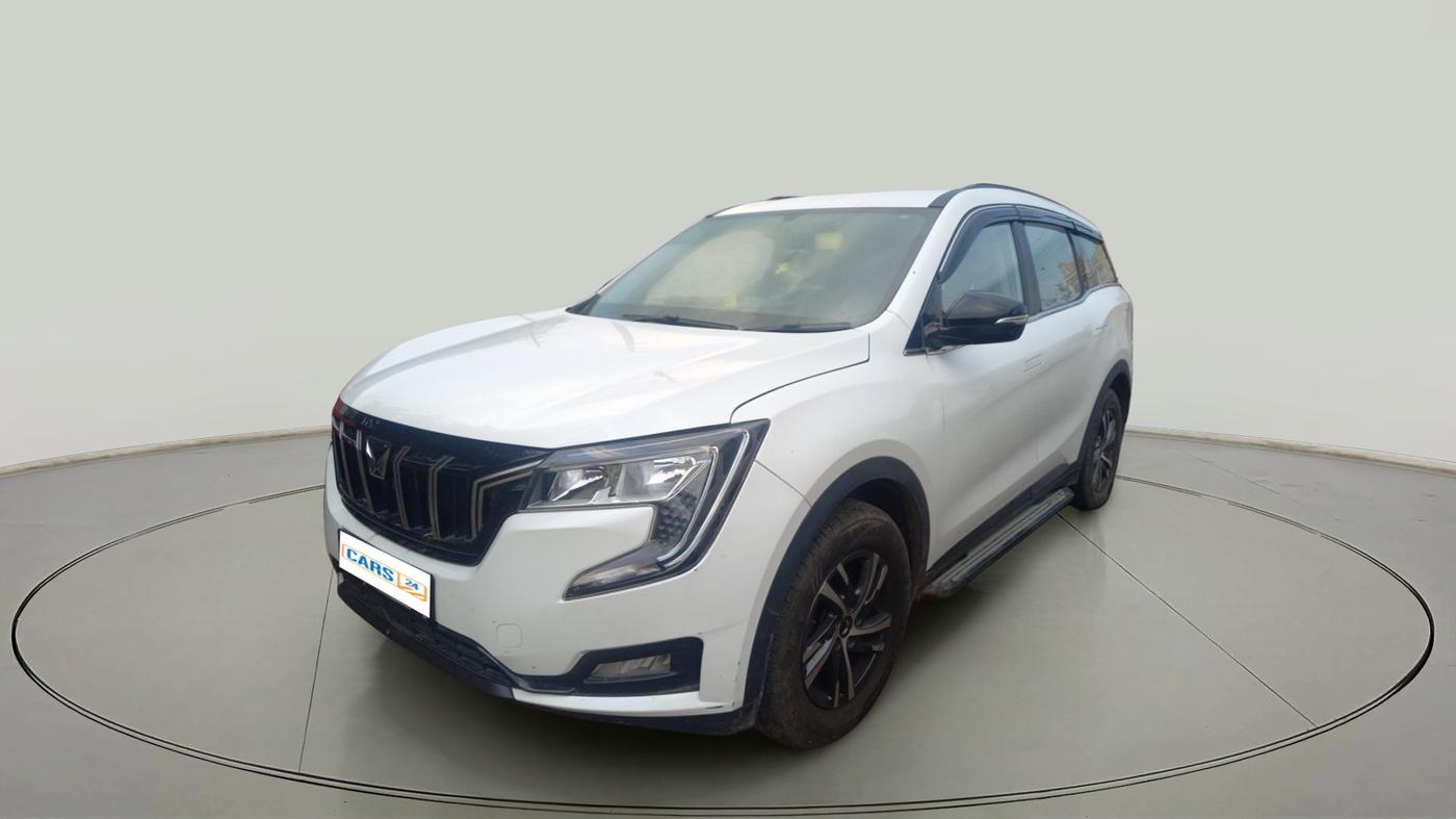 2024 Mahindra XUV700 MX D MT 5 STR, Diesel, Manual, 29,772 km, exterior