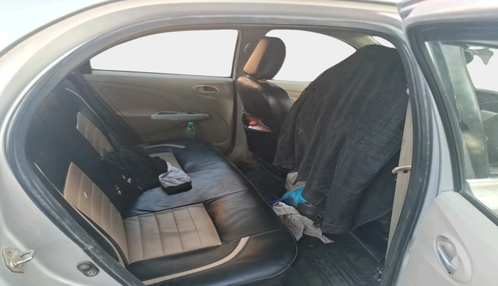 2014 Toyota Etios Liva GD, Diesel, Manual, 1,63,900 km, interior