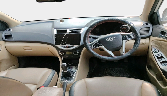2011 Hyundai Verna FLUIDIC 1.6 CRDI SX, Diesel, Manual, 1,21,000 km, interior