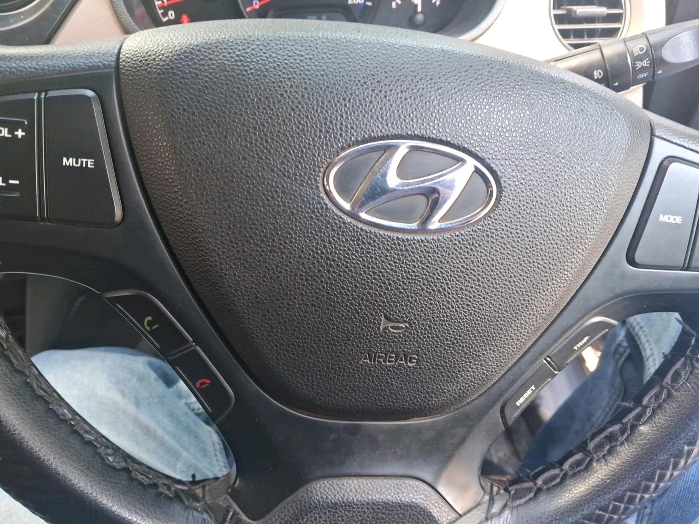 2018 Hyundai Xcent S 1.2, CNG, Manual, 57,402 km, interior