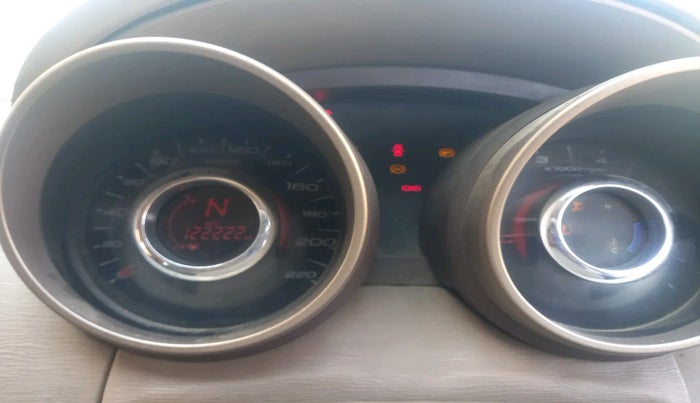2012 Mahindra XUV500 W6, Diesel, Manual, 1,22,222 km, interior