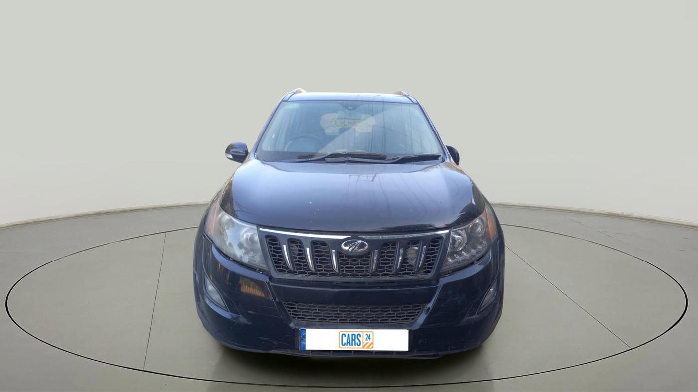 2017 Mahindra XUV500 W4, Diesel, Manual, 2,96,407 km, exterior
