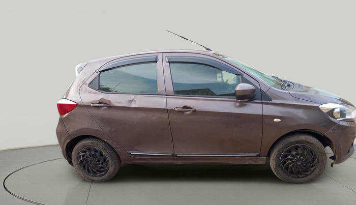 2017 Tata Tiago XT PETROL, Petrol, Manual, 73,411 km, exterior