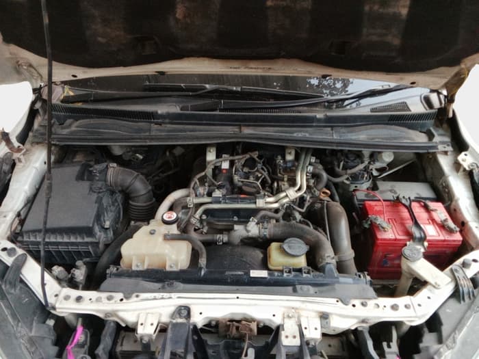 2018 Toyota Innova Crysta 2.4 GX 8 STR, Diesel, Manual, 2,37,752 km, exterior