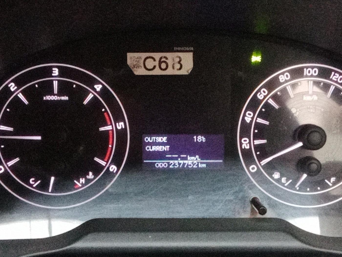2018 Toyota Innova Crysta 2.4 GX 8 STR, Diesel, Manual, 2,37,752 km, interior
