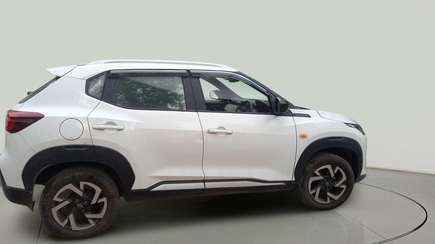 2023 Nissan MAGNITE XE, Petrol, Manual, 6,157 km, exterior