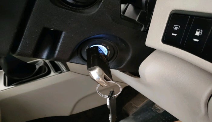 2020 Mahindra Scorpio S11 2WD, Diesel, Manual, 88,581 km, interior