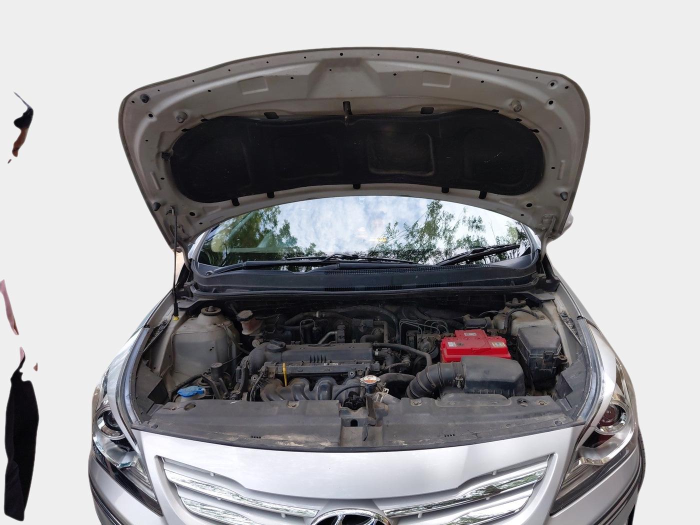 2015 Hyundai Verna FLUIDIC 4S 1.6 VTVT S(O), Petrol, Manual, 71,065 km, exterior