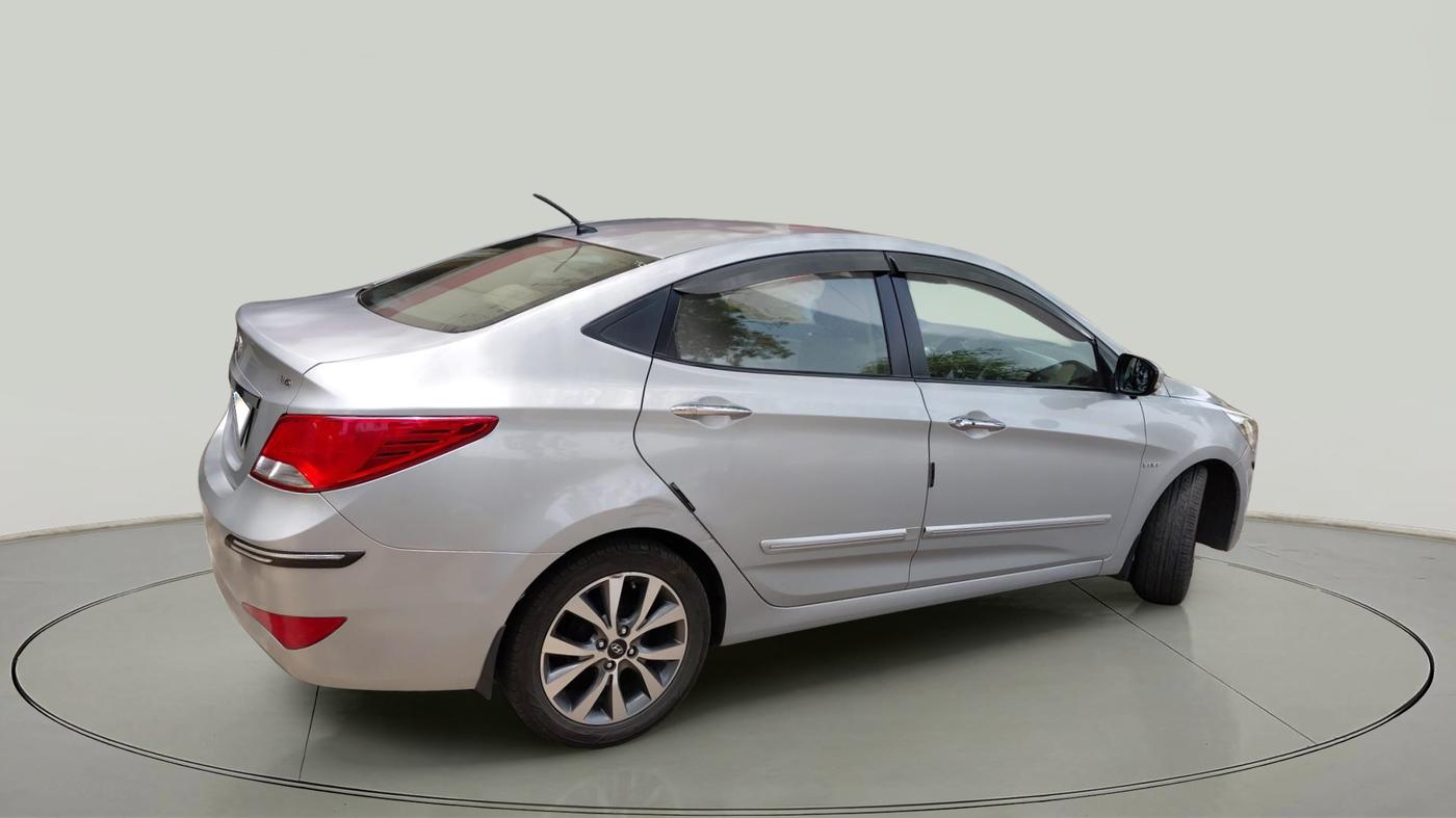 2015 Hyundai Verna FLUIDIC 4S 1.6 VTVT S(O), Petrol, Manual, 71,065 km, exterior