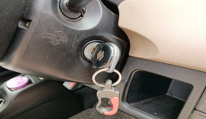 2013 Maruti Wagon R 1.0 VXI, Petrol, Manual, 32,178 km, interior