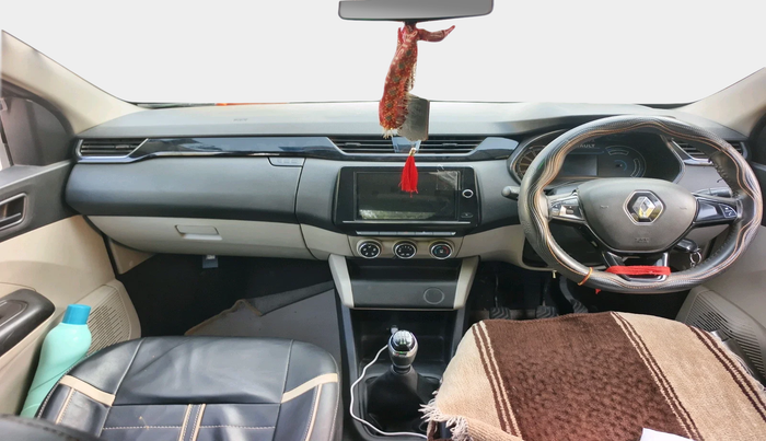 2022 Renault TRIBER RXT, Petrol, Manual, 1,55,132 km, interior