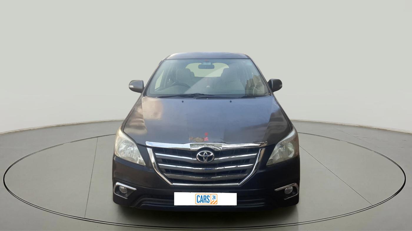 2013 Toyota Innova 2.5 VX 7 STR, Diesel, Manual, 4,01,471 km, exterior
