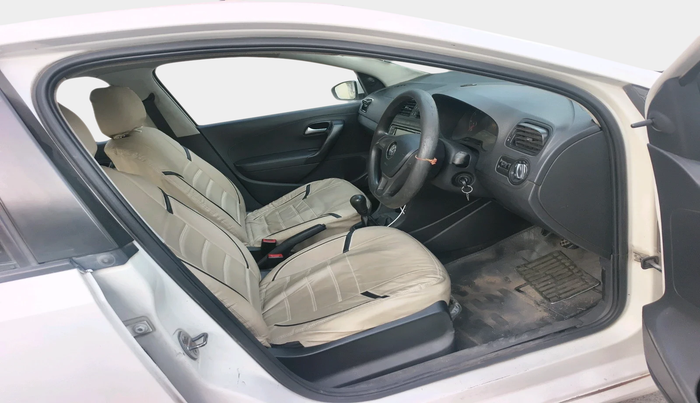 2017 Volkswagen Ameo TRENDLINE 1.5L, Diesel, Manual, 76,883 km, interior