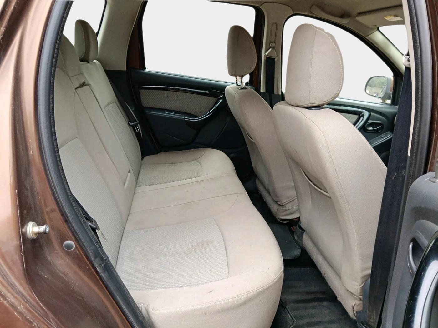 2015 Renault Duster 85 PS RXL DIESEL, Diesel, Manual, 1,44,819 km, interior