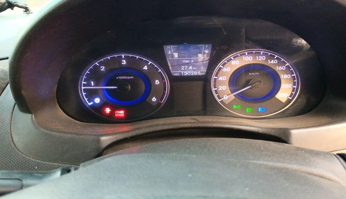 2013 Hyundai Verna FLUIDIC 1.6 CRDI SX, Diesel, Manual, 1,30,285 km, interior