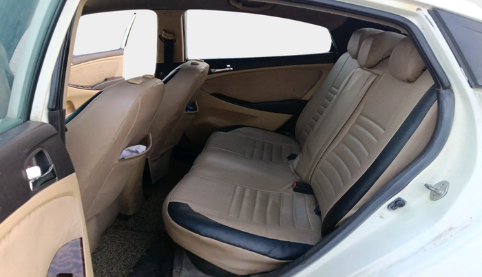 2013 Hyundai Verna FLUIDIC 1.6 CRDI SX, Diesel, Manual, 1,30,285 km, interior