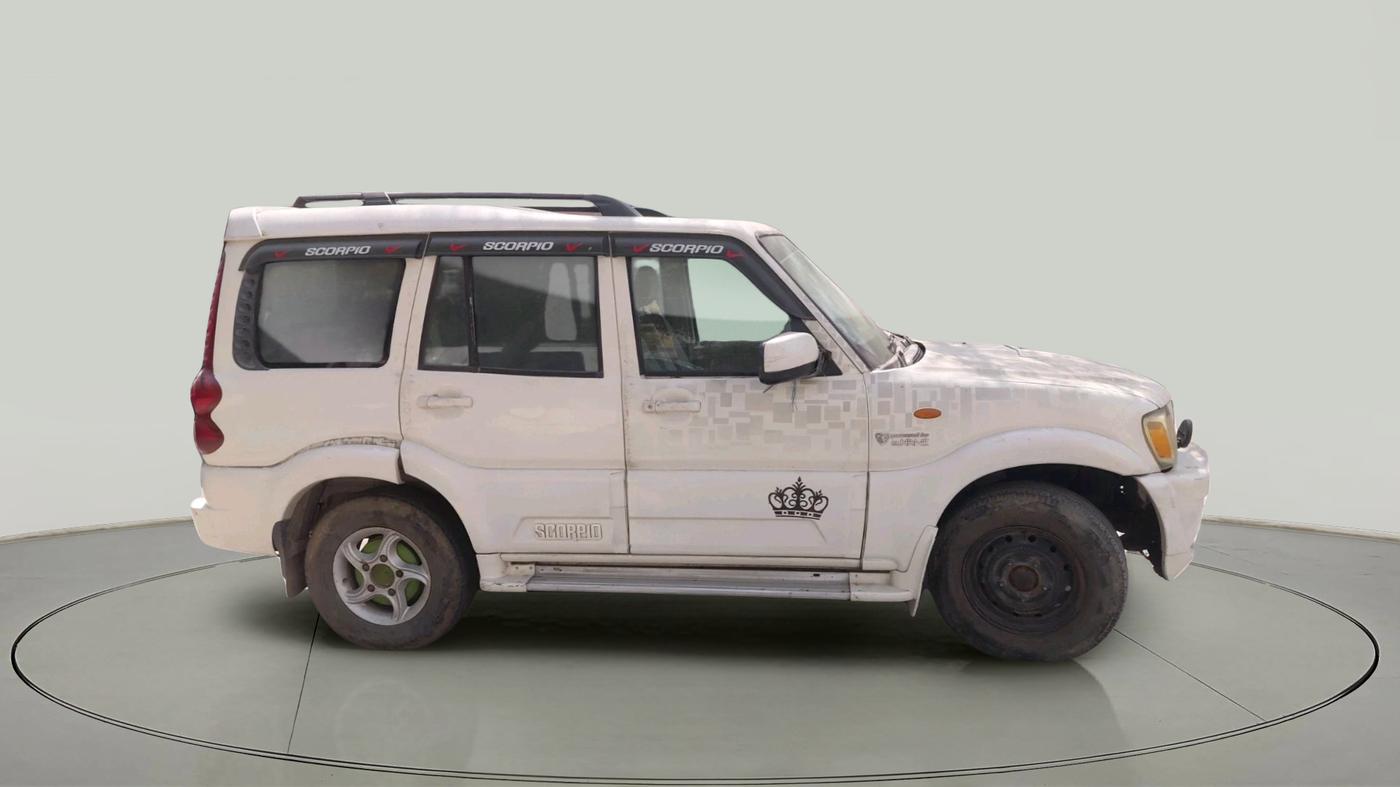 2012 Mahindra Scorpio SLE, Diesel, Manual, 1,25,558 km, exterior