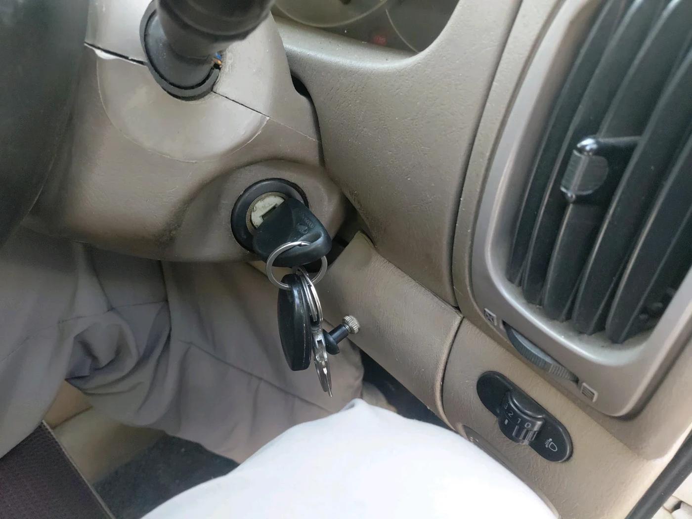 2012 Mahindra Scorpio SLE, Diesel, Manual, 1,25,558 km, interior