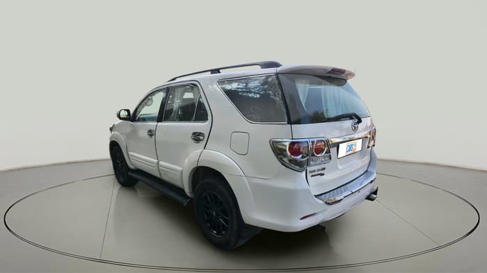 2014 Toyota Fortuner 3.0 4X4 MT, Diesel, Manual, 3,29,982 km, exterior