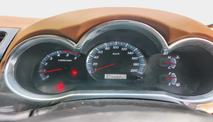 2014 Toyota Fortuner 3.0 4X4 MT, Diesel, Manual, 3,29,982 km, interior