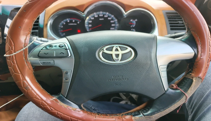 2014 Toyota Fortuner 3.0 4X4 MT, Diesel, Manual, 3,29,982 km, interior