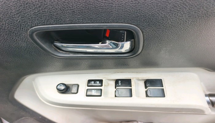 2019 Maruti IGNIS ZETA 1.2, Petrol, Manual, 1,75,524 km, interior