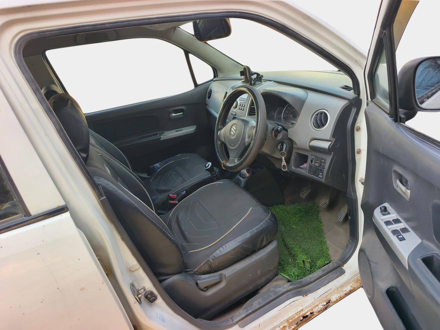 2010 Maruti Wagon R 1.0 VXI, Petrol, Manual, 1,35,772 km, interior