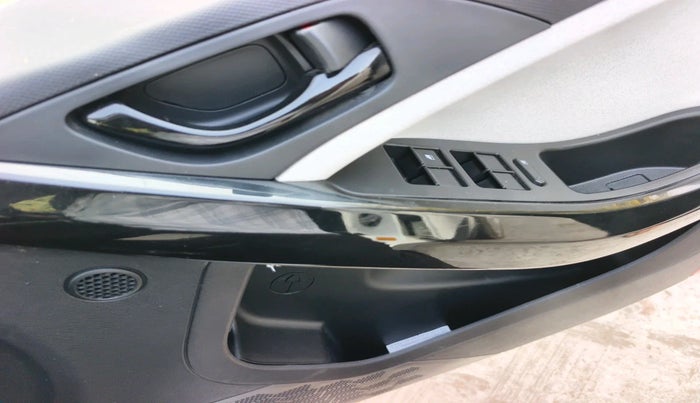 2024 Tata NEXON PURE 1.2 PETROL, Petrol, Manual, 14,583 km, interior