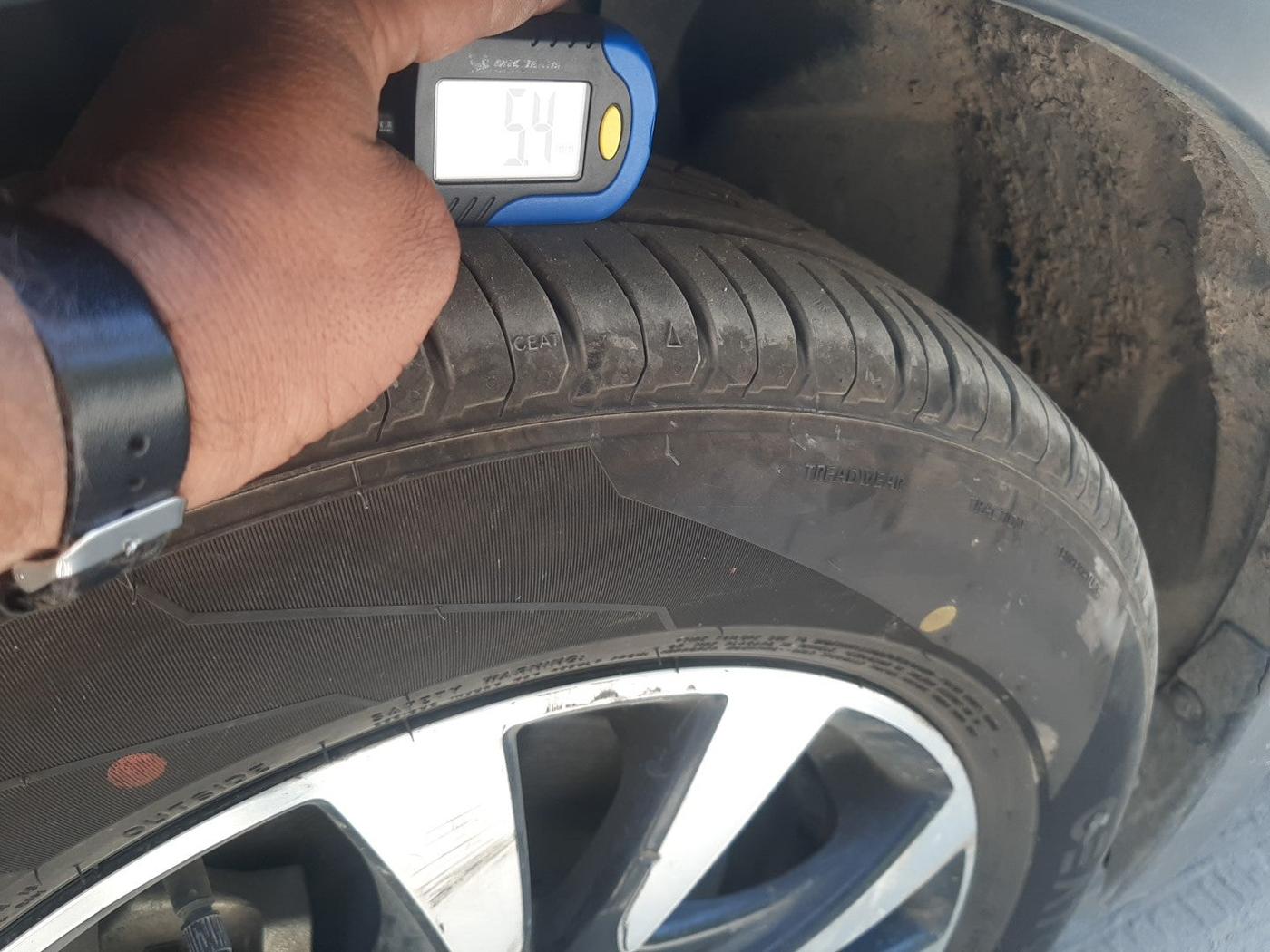 2018 Maruti S Cross ZETA 1.3, Diesel, Manual, 1,47,711 km, tyre
