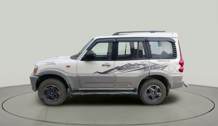 2011 Mahindra Scorpio LX, Diesel, Manual, 2,57,913 km, exterior