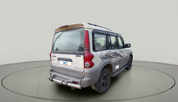 2011 Mahindra Scorpio LX, Diesel, Manual, 2,57,913 km, exterior