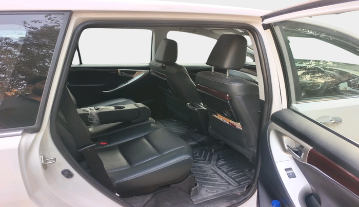 2024 Toyota Innova Crysta 2.4 ZX 7STR, Diesel, Manual, 55,262 km, interior