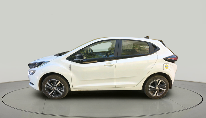 2024 Tata ALTROZ XZ PLUS SUNROOF CNG, Petrol, Manual, 4,933 km, exterior