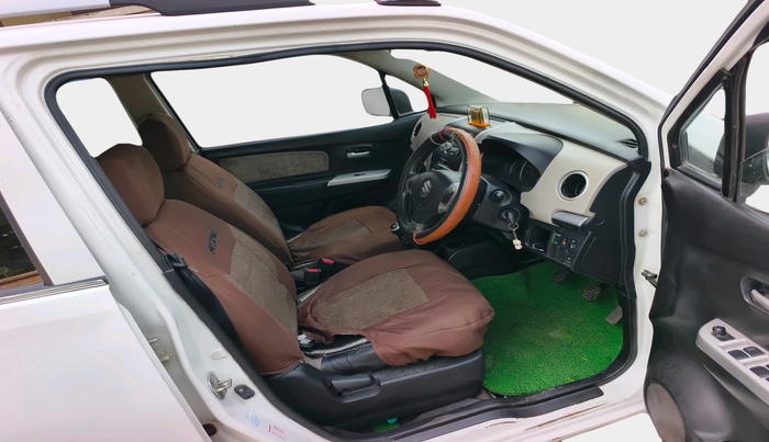 2013 Maruti Wagon R 1.0 VXI, Petrol, Manual, 1,22,053 km, interior