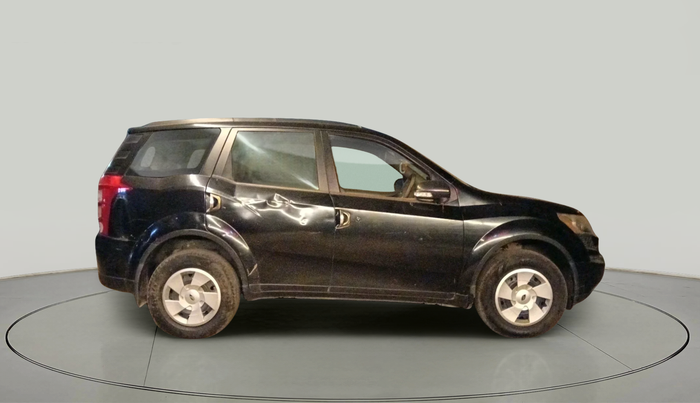 2015 Mahindra XUV500 W6, Diesel, Manual, 1,64,373 km, exterior