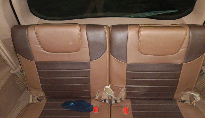 2015 Mahindra XUV500 W6, Diesel, Manual, 1,64,373 km, interior