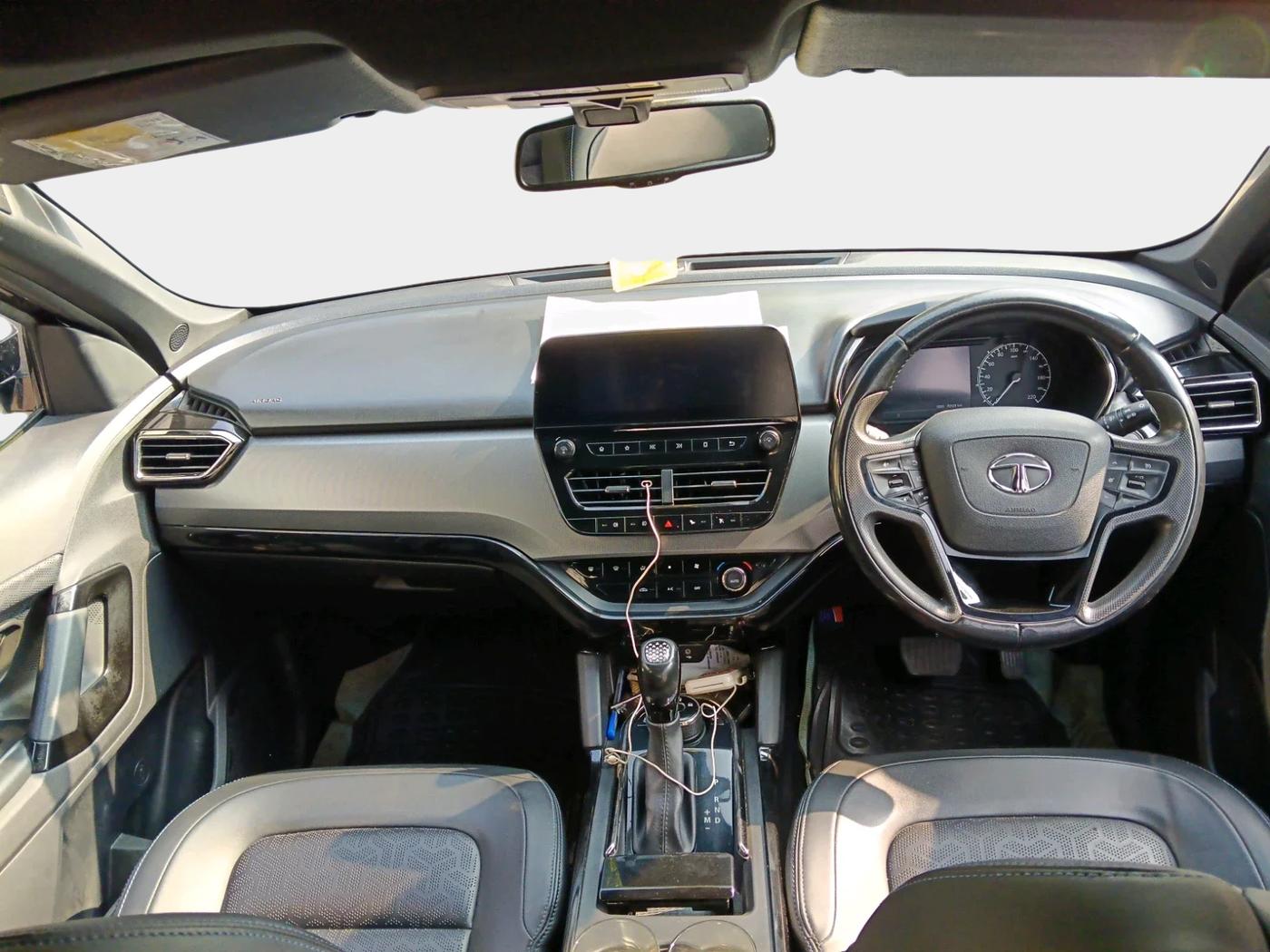 2021 Tata Harrier XZA PLUS 2.0L, Diesel, Automatic, 72,658 km, interior