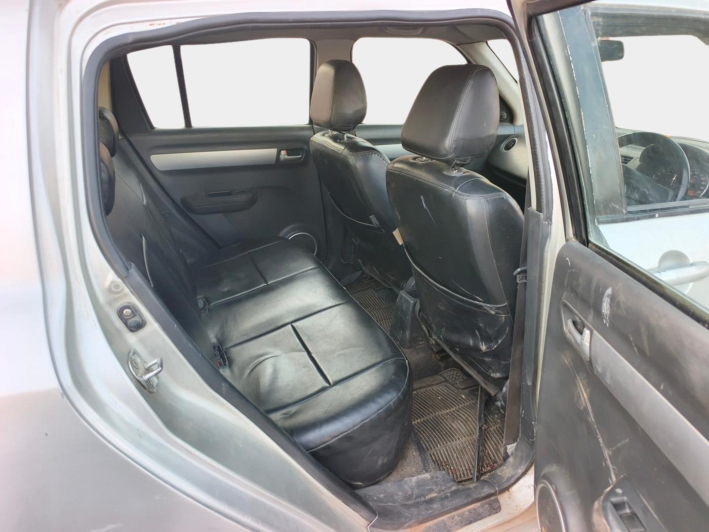 2010 Maruti Swift VXI, Petrol, Manual, 99,102 km, interior