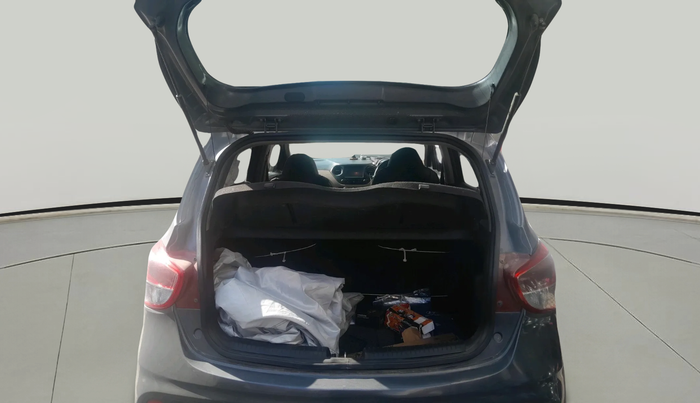 2017 Hyundai Grand i10 SPORTZ (O) 1.2 U2 CRDI, Diesel, Manual, 1,62,112 km, exterior