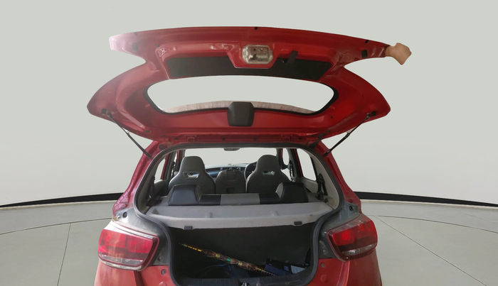 2016 Mahindra Kuv100 K4 6 STR, Petrol, Manual, 28,899 km, exterior